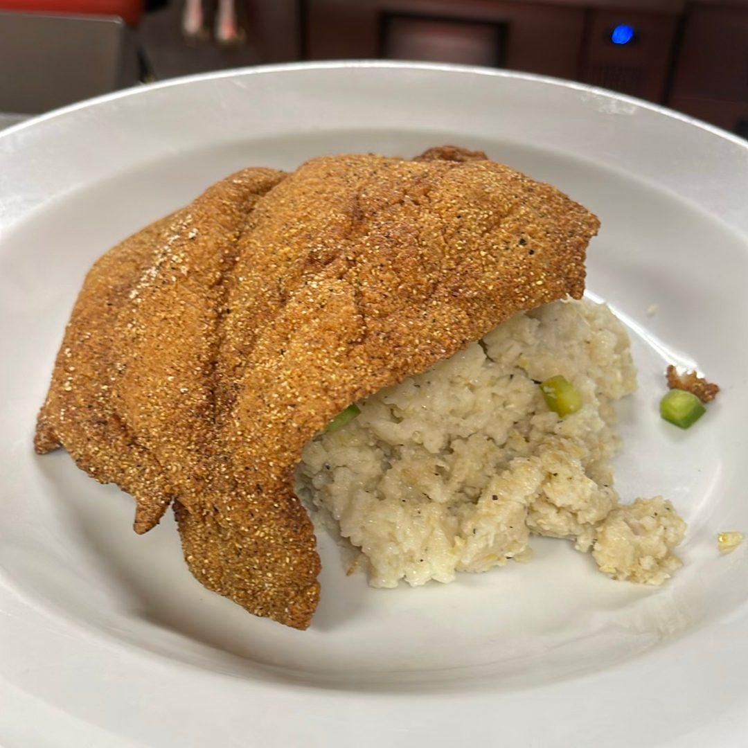 Fish N Grits.